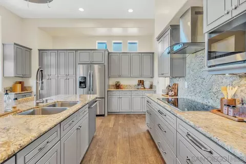 Kitchen - 1198 Hanover Pl, Alpine, CA 91901 photo 10 of 10