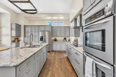Kitchen - 1198 Hanover Pl, Alpine, CA 91901 photo 9 of 10