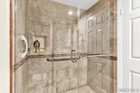 Bath - 1198 Hanover Pl, Alpine, CA 91901 photo 2 of 9