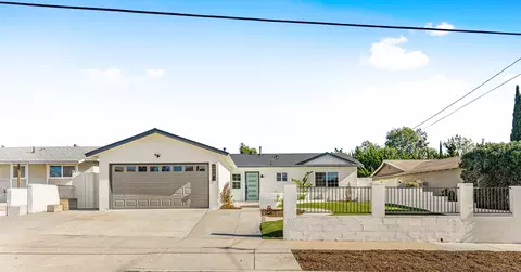 Exterior - 4948 Luna Dr, Oceanside, CA 92057 photo 2 of 7