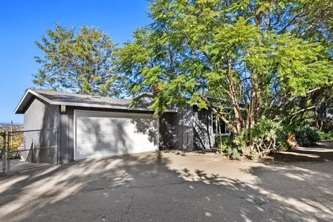 601 Corona Ct, Vista, CA 92081 photo 33