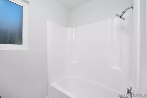 601 Corona Ct, Vista, CA 92081 photo 17