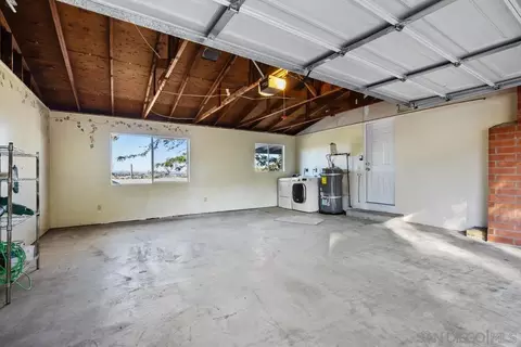 601 Corona Ct, Vista, CA 92081 photo 34