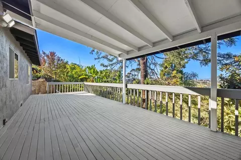 601 Corona Ct, Vista, CA 92081 photo 6