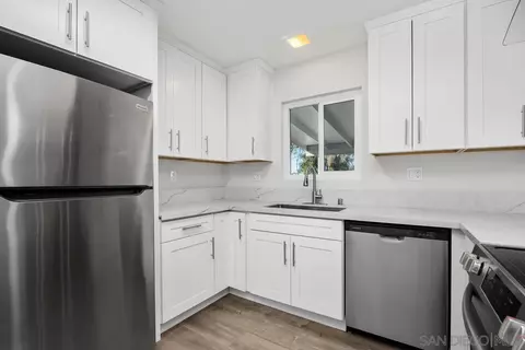 601 Corona Ct, Vista, CA 92081 photo 9