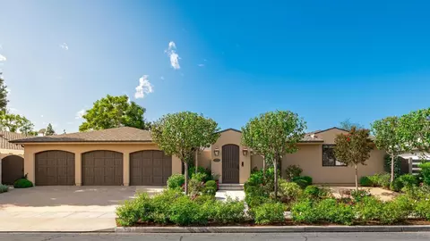 1879 Tahiti Dr, Costa Mesa, CA 92626