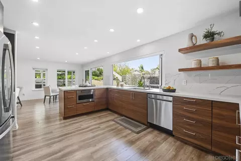 Kitchen - 13366 Twin Circle Ct, Poway, CA 92064 photo 3 of 7