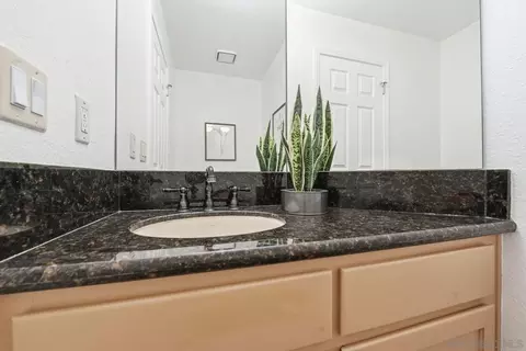 Bath - 13366 Twin Circle Ct, Poway, CA 92064 photo 1 of 5