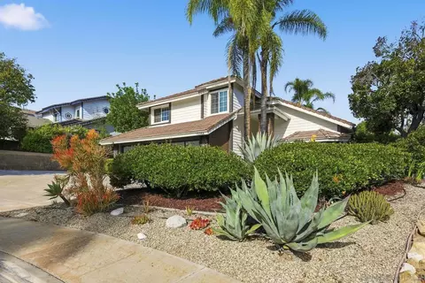 Exterior - 13366 Twin Circle Ct, Poway, CA 92064 photo 2 of 10
