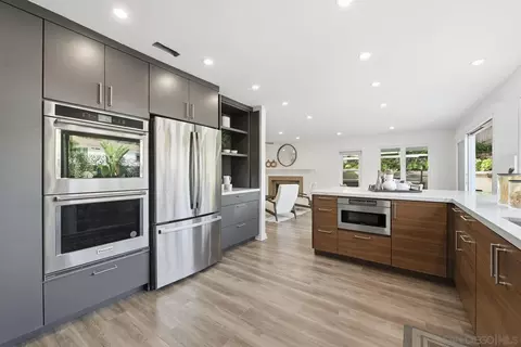 Kitchen - 13366 Twin Circle Ct, Poway, CA 92064 photo 2 of 7