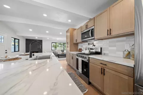 661 Concepcion, Spring Valley, CA 91977 photo 18