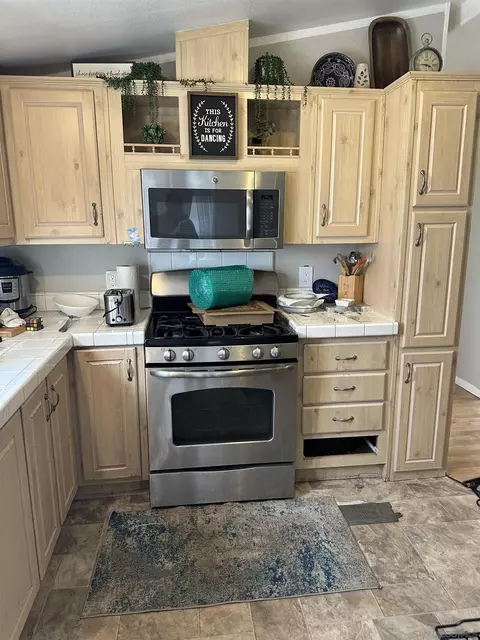 Kitchen - 12044 Royal Rd #76, El Cajon, CA 92021 photo 4 of 4