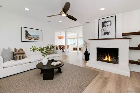 1129 Bonita Dr, Encinitas, CA 92024 photo 3