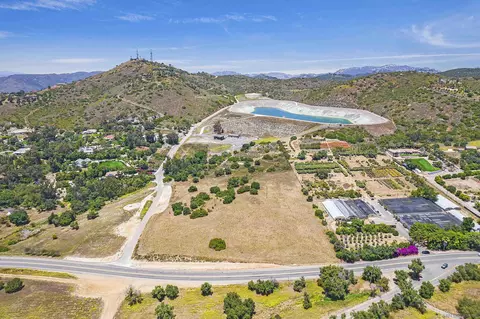 Mission Road, Fallbrook, CA 92028