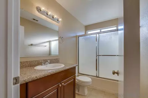 Bath - 948 Gillespie Dr, Spring Valley, CA 91977 photo 1 of 1