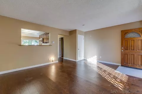Living - 948 Gillespie Dr, Spring Valley, CA 91977 photo 2 of 3