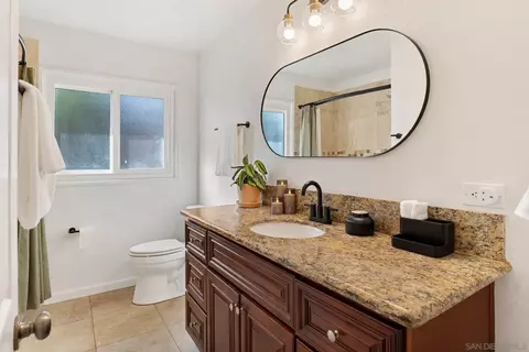 Bath - 4258 Summit Dr, La Mesa, CA 91941 photo 1 of 1