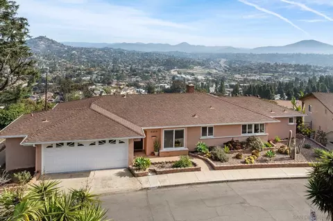 View/Area - 4258 Summit Dr, La Mesa, CA 91941 photo 3 of 5