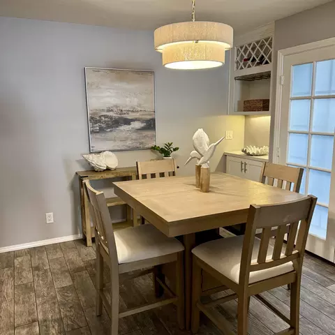 Dining - 465 Orange Ave, Coronado, CA 92118 photo 3 of 3