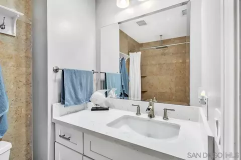 Bath - 465 Orange Ave, Coronado, CA 92118 photo 2 of 3