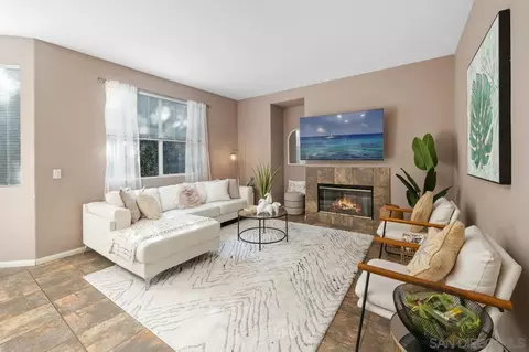 Living - 2975 River Shadow Ct, Alpine, CA 91901 photo 4 of 4
