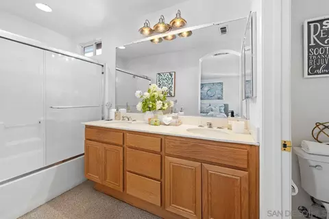Bath - 2975 River Shadow Ct, Alpine, CA 91901 photo 1 of 2