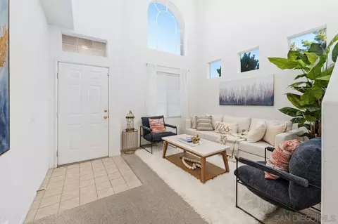Living - 2975 River Shadow Ct, Alpine, CA 91901 photo 2 of 4
