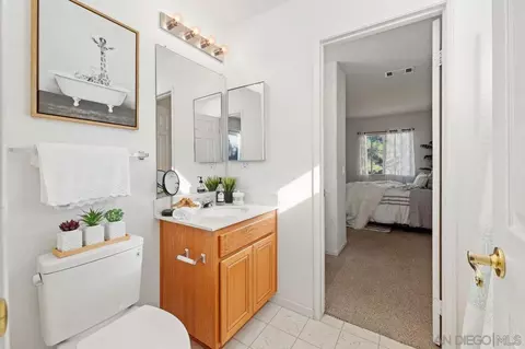 Bath - 2975 River Shadow Ct, Alpine, CA 91901 photo 2 of 2