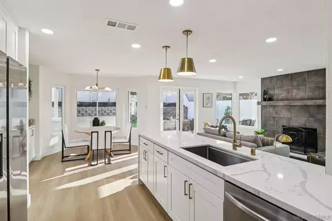 664 Crescent Dr, Chula Vista, CA 91911 photo 14