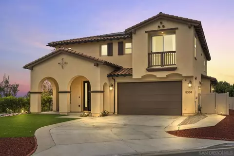 8304 The Grant Pl, Bonita, CA 91902