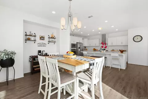Dining - 35732 Garrano Ln, Fallbrook, CA 92028 photo 1 of 2
