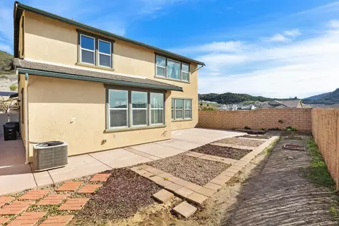 Exterior - 35732 Garrano Ln, Fallbrook, CA 92028 photo 5 of 11