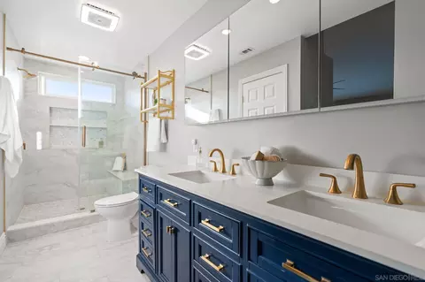 Bath - 3576 Normandy Cir, Oceanside, CA 92056 photo 5 of 8