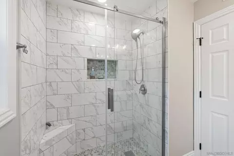 Bath - 3576 Normandy Cir, Oceanside, CA 92056 photo 2 of 8