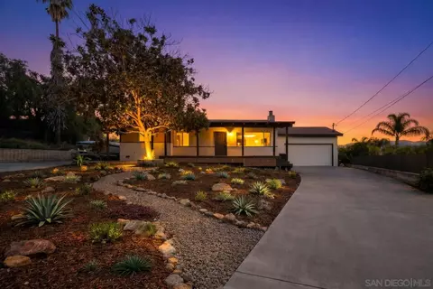 Exterior - 612 Momar Ln, Escondido, CA 92027 photo 2 of 11