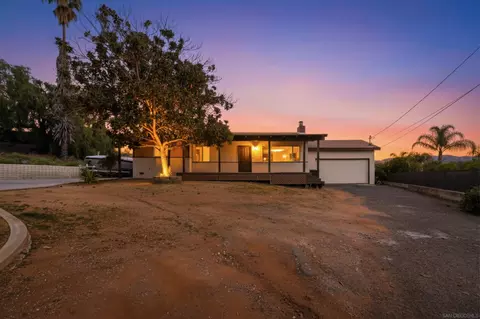 Exterior - 612 Momar Ln, Escondido, CA 92027 photo 11 of 11