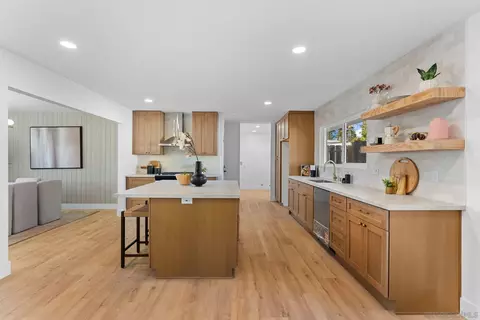 958 Berkshire Ct, Escondido, CA 92025 photo 10