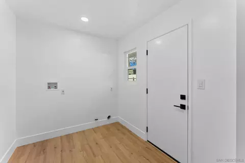 958 Berkshire Ct, Escondido, CA 92025 photo 11