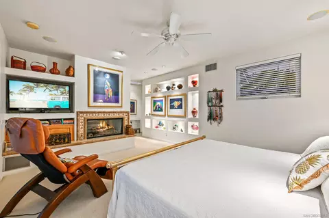 Bedroom - 7215 Daffodil Pl, Carlsbad, CA 92011 photo 4 of 6