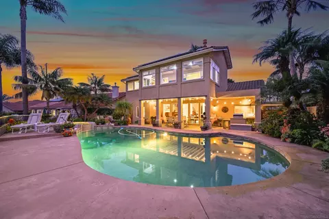 Exterior - 7215 Daffodil Pl, Carlsbad, CA 92011 photo 7 of 10