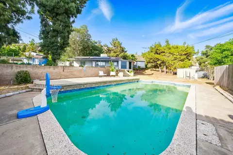 Exterior - 12049 Coping Pl, Lakeside, CA 92040 photo 6 of 7
