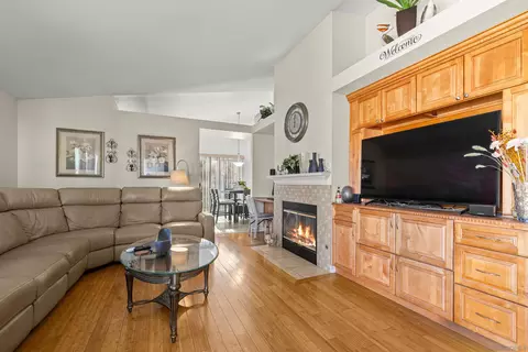Living - 245 Bass Ct, Perris, CA 92571 photo 1 of 2