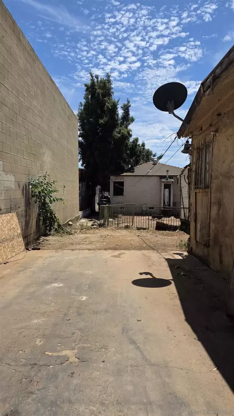 7680 Lemon Ave, Lemon Grove, CA 91945 photo 4