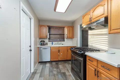 Kitchen - 8743 Buena Valley Dr, Santee, CA 92071 photo 2 of 2