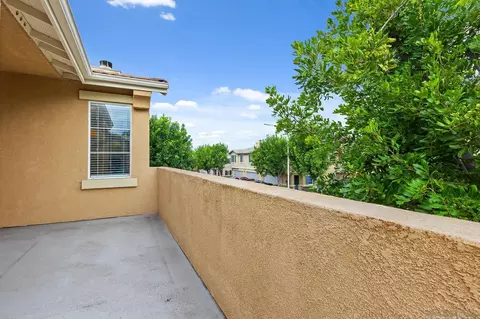 Exterior - 33471 Winston Way #C, Temecula, CA 92592 photo 3 of 7