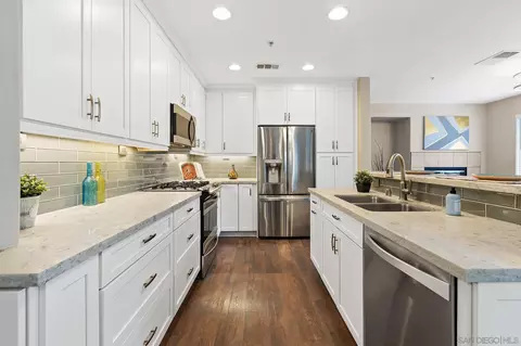 Kitchen - 33471 Winston Way #C, Temecula, CA 92592 photo 3 of 4