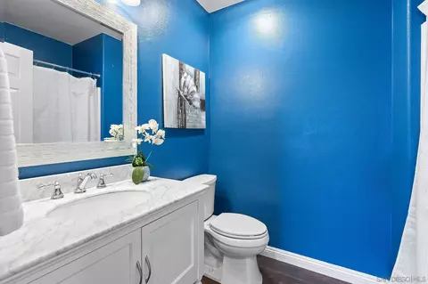 Bath - 33471 Winston Way #C, Temecula, CA 92592 photo 3 of 3