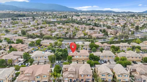 View/Area - 33471 Winston Way #C, Temecula, CA 92592 photo 3 of 6