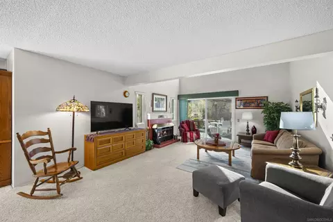 15858 Green Haven Ct, Ramona, CA 92065