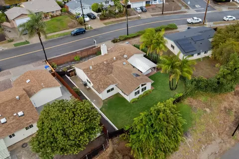 View/Area - 2713 Lancelot Dr, Oceanside, CA 92054 photo 3 of 8